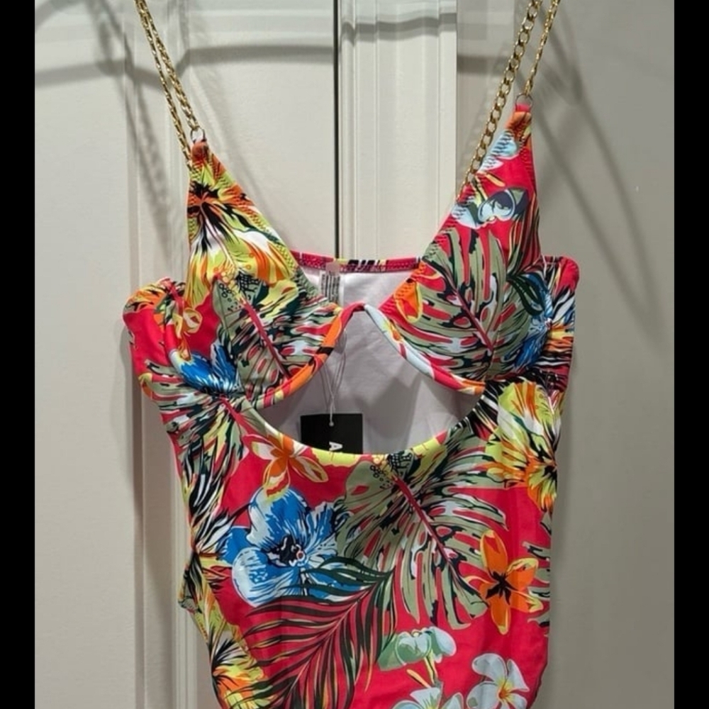 *BRAND NEW WITH TAGS, GOLD CHAIN STRAP CUT-OUT ONE-PIECE*